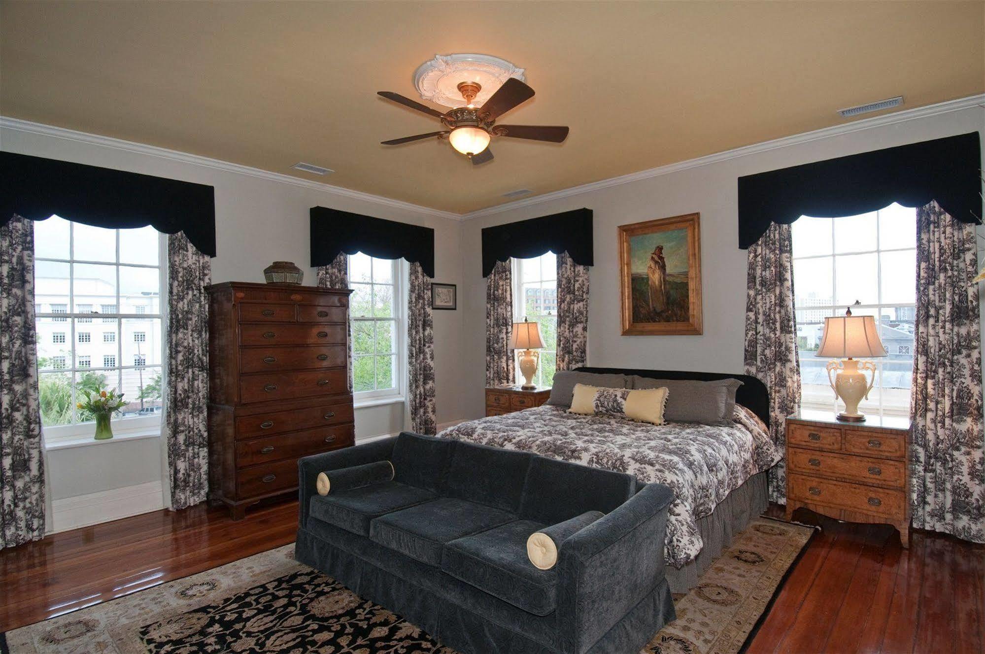 The Jasmine House Bed & Breakfast ชาร์ลสตัน ภายนอก รูปภาพ